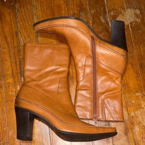 Diba Brown 100% Leather Ankle Boots size 10